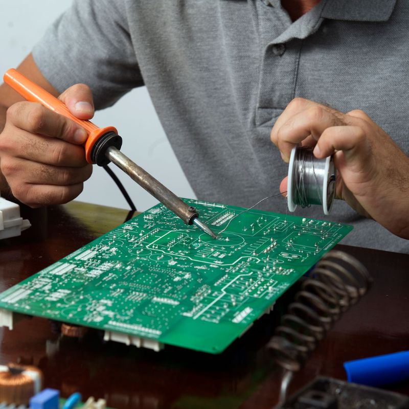 Custom embedded hardware design — Microcontroller module board